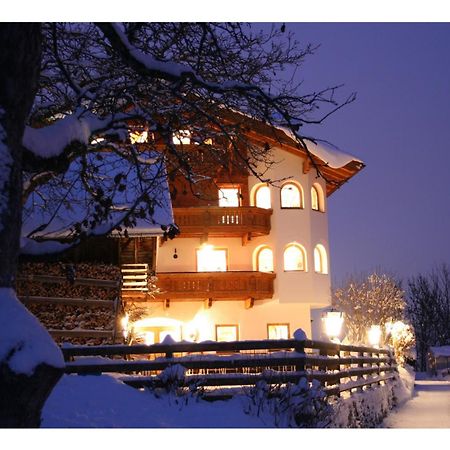 Gasthof Groebenhof Fulpmes Exterior photo